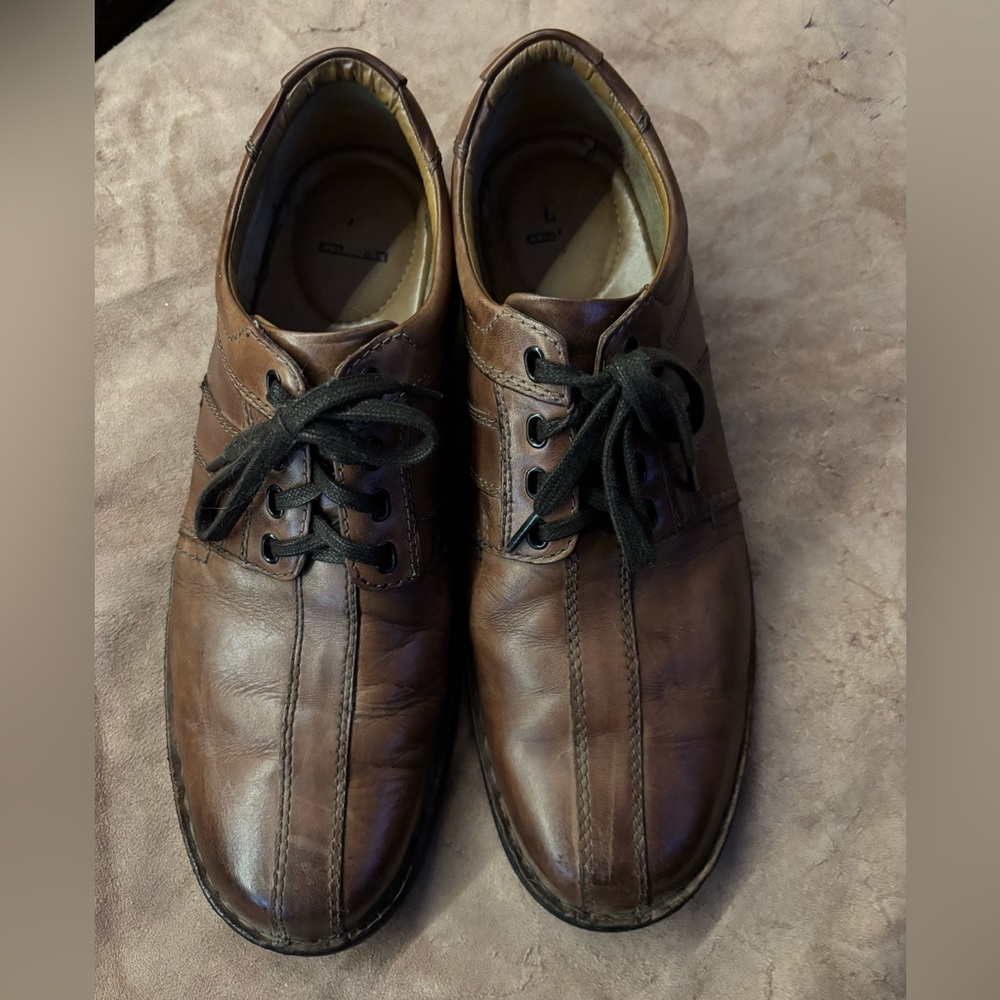 Clarks Dark Brown Leather Men's Oxfords